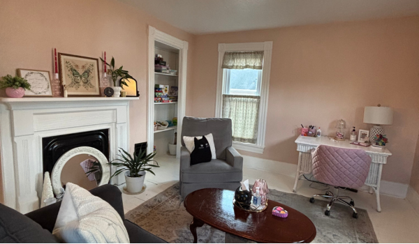 Comfortable therapy office at In The Now Counseling in Canonsburg, Pennsylvania